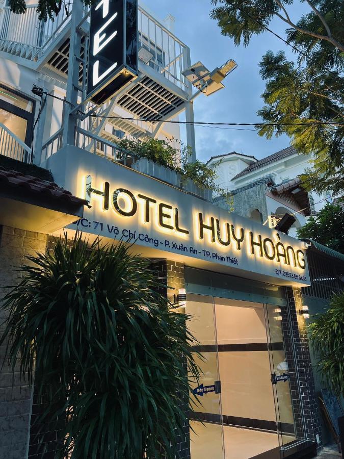 Huy Hoang Hotel Фантхьет Экстерьер фото