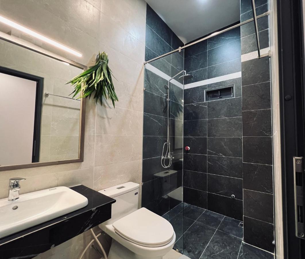 Huy Hoang Hotel Фантхьет Экстерьер фото